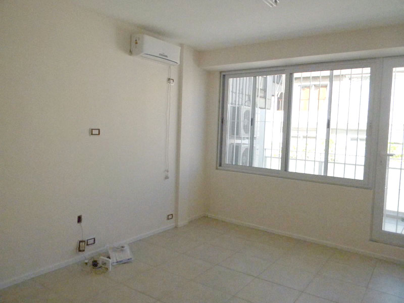 ALQUILER OFICINA : : MAIPU 400 : : SAN NICOLAS : : $ 4000 - 2
