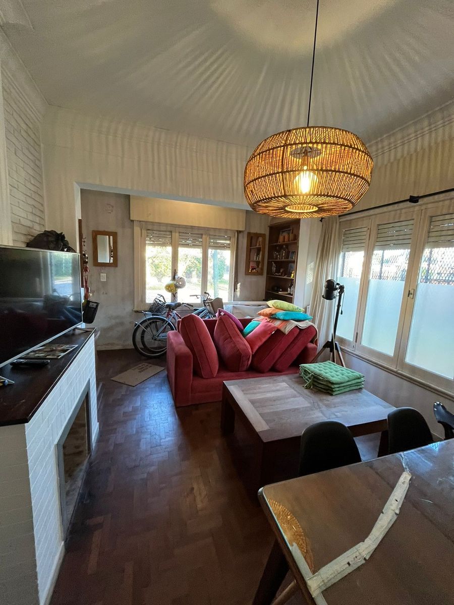 Muy bella casa en esquina en Rivadavia 1200, Temperley — foto 7