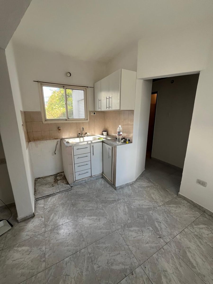 Departamento En Alquiler En Piñeyro - 5