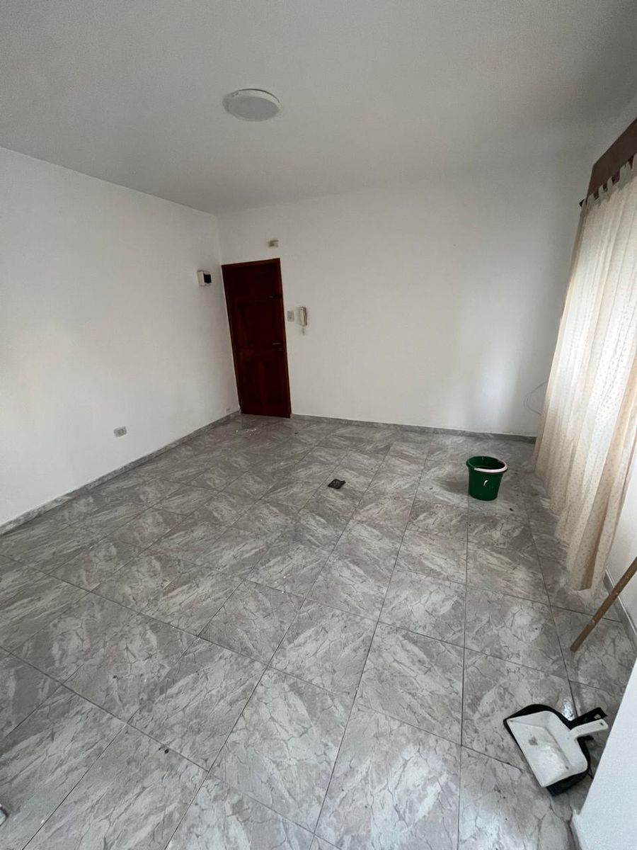 Departamento En Alquiler En Piñeyro - 10