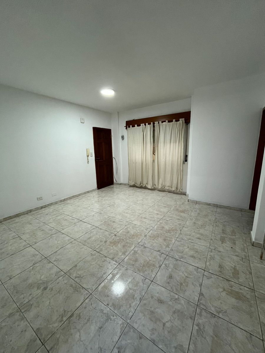 Departamento En Alquiler En Piñeyro - 18