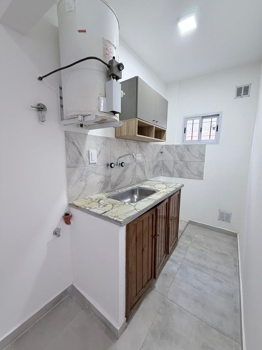 Departamento de Dos Ambientes Reciclado a Nuevo en Lomas de Zamora, Gba Sur - Zonaprop - 6