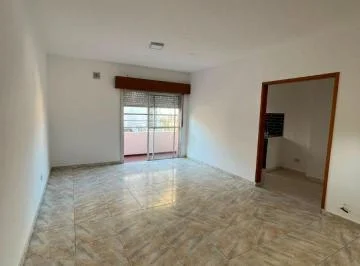 Departamento de Tres Ambientes con Balcón en Piñeyro, Gba Sur - Zonaprop — foto 3