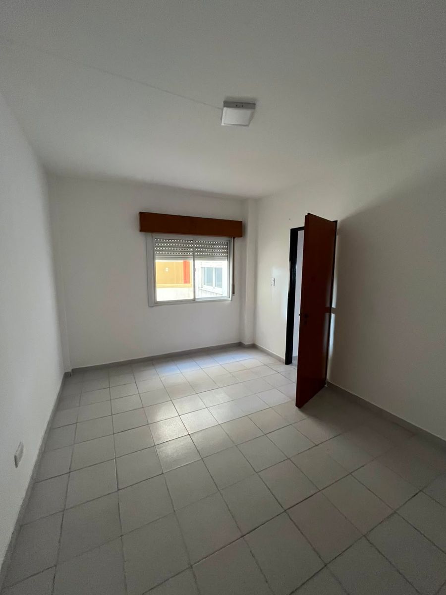 Departamento de Tres Ambientes con Balcón en Piñeyro, Gba Sur - Zonaprop — foto 9