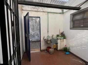 PH Tipo Duplex con Patio en Piñeyro, Cercano a Av Hipólito Yrigoyen, Gba Sur - Zonaprop - 3