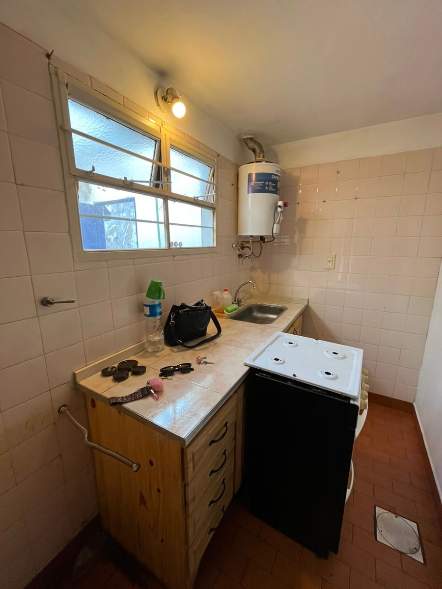 PH Tipo Duplex con Patio en Piñeyro, Cercano a Av Hipólito Yrigoyen, Gba Sur - Zonaprop - 9