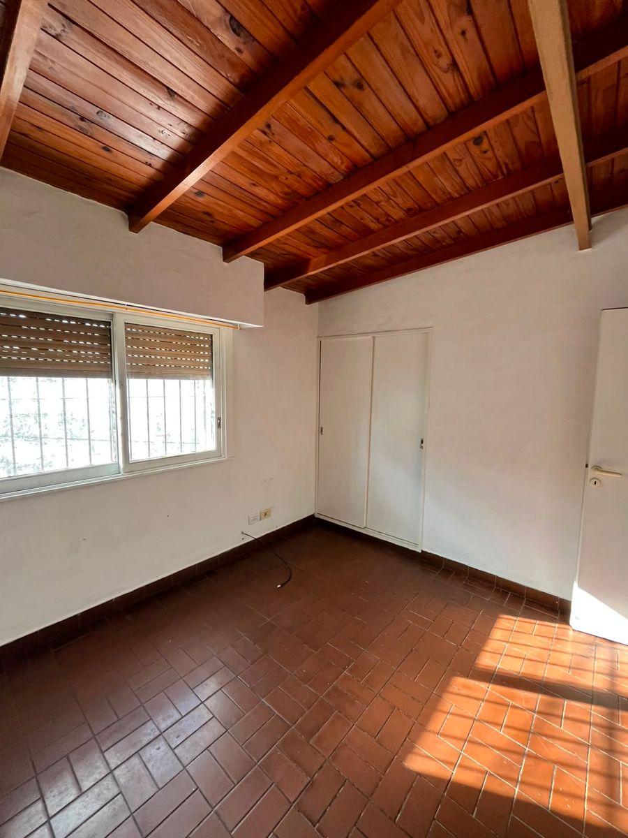 PH Tipo Duplex con Patio en Piñeyro, Cercano a Av Hipólito Yrigoyen, Gba Sur - Zonaprop - 10