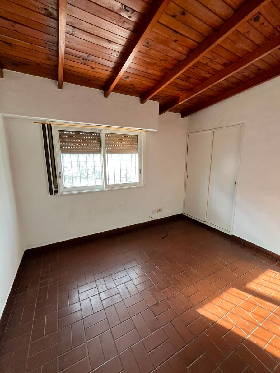 PH Tipo Duplex con Patio en Piñeyro, Cercano a Av Hipólito Yrigoyen, Gba Sur - Zonaprop - 11