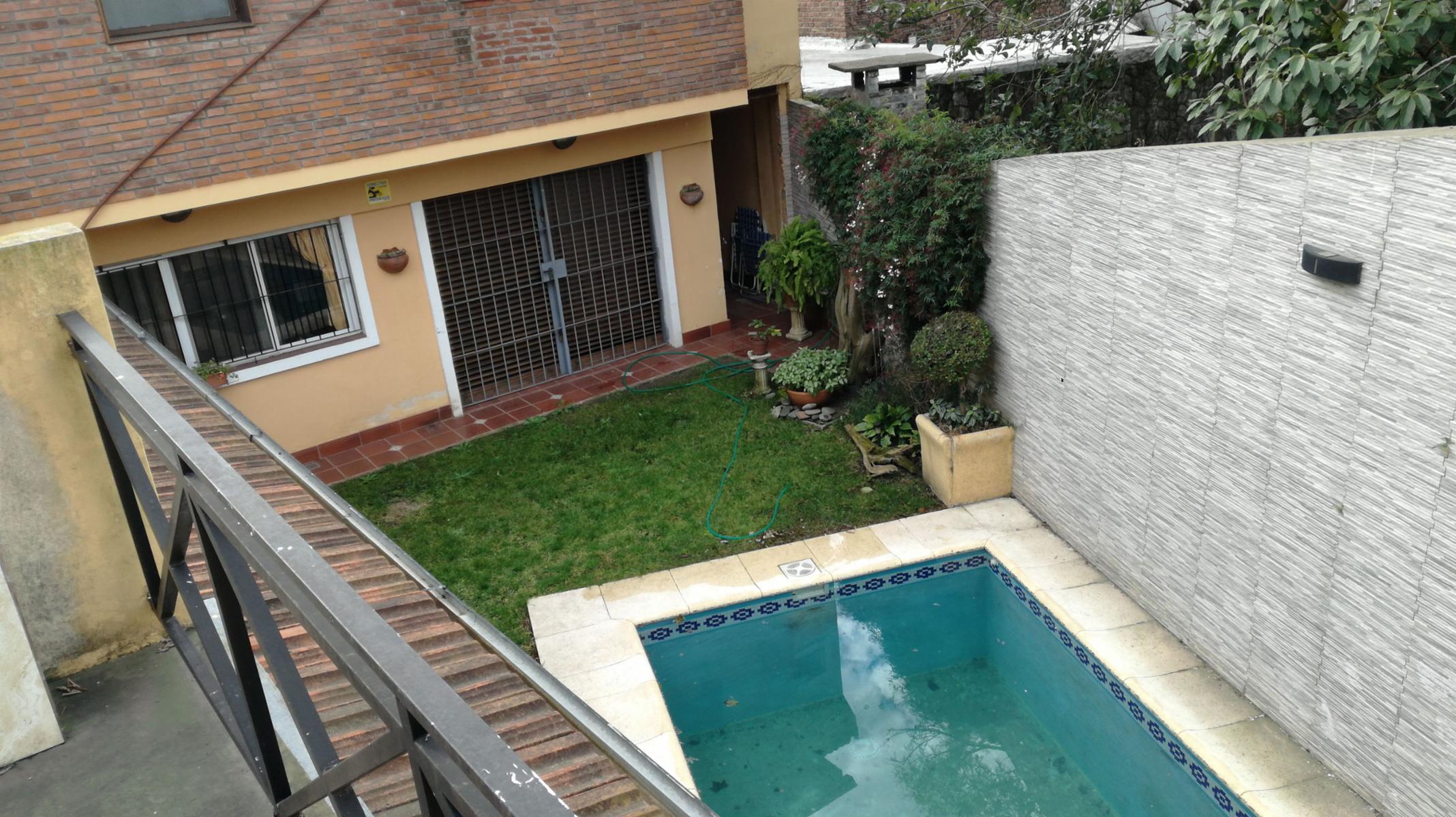 Fantástico chalet 6 ambientes en el corazón de Ciudad Jardín. — foto 2