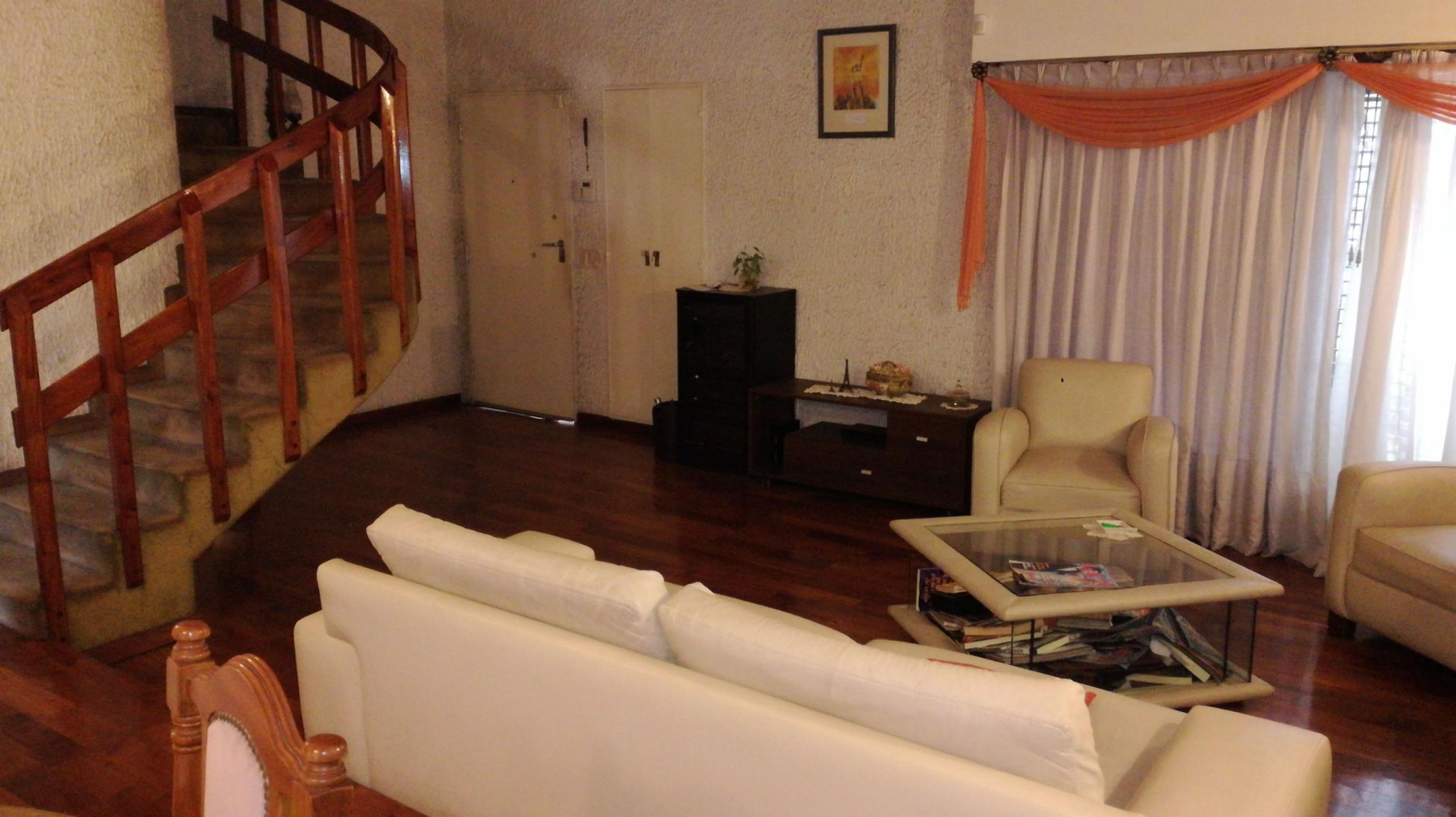 Fantástico chalet 6 ambientes en el corazón de Ciudad Jardín. — foto 10