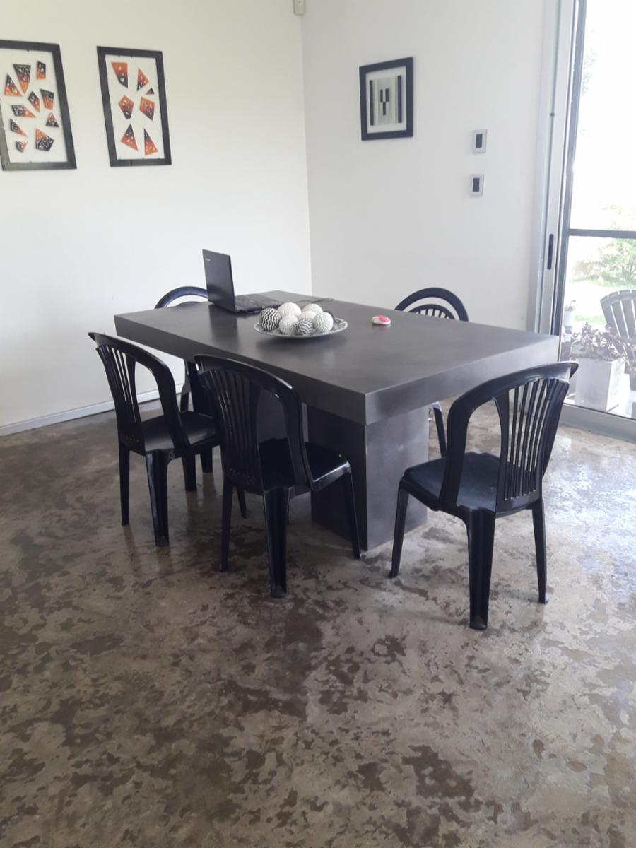 Hermosa y Excelente Propiedad en Potrero de los Funes, Pcia. de San Luis, con piscina, vista a las sierras y a 7 cuadras del lago. IMPERDIBLE Y EN UN LUGAR PRACTICAMENTE LIBRE DE INSEGURIDAD. — foto 2