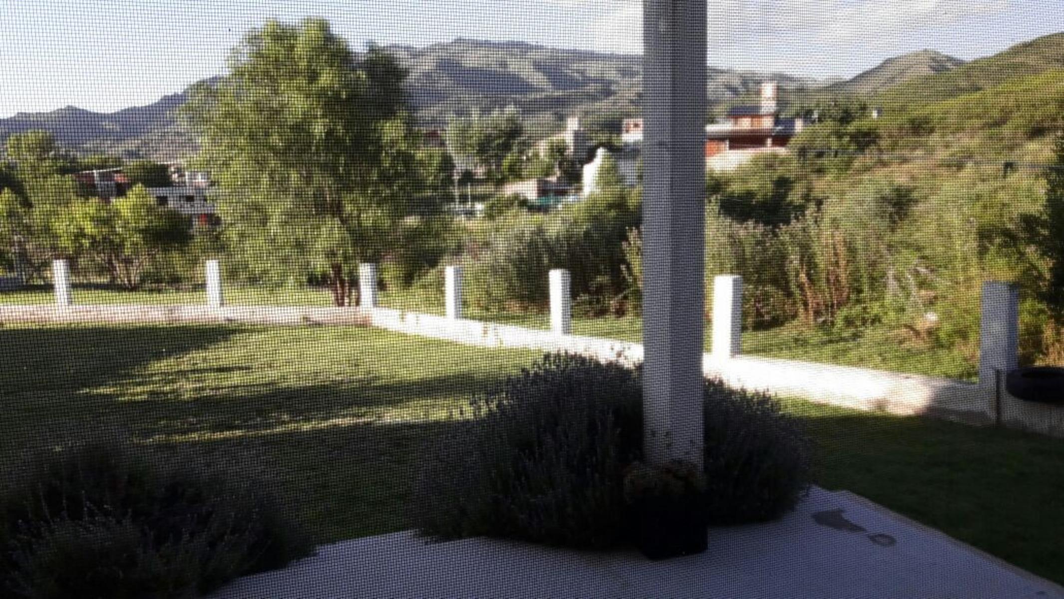 Hermosa y Excelente Propiedad en Potrero de los Funes, Pcia. de San Luis, con piscina, vista a las sierras y a 7 cuadras del lago. IMPERDIBLE Y EN UN LUGAR PRACTICAMENTE LIBRE DE INSEGURIDAD. — foto 9