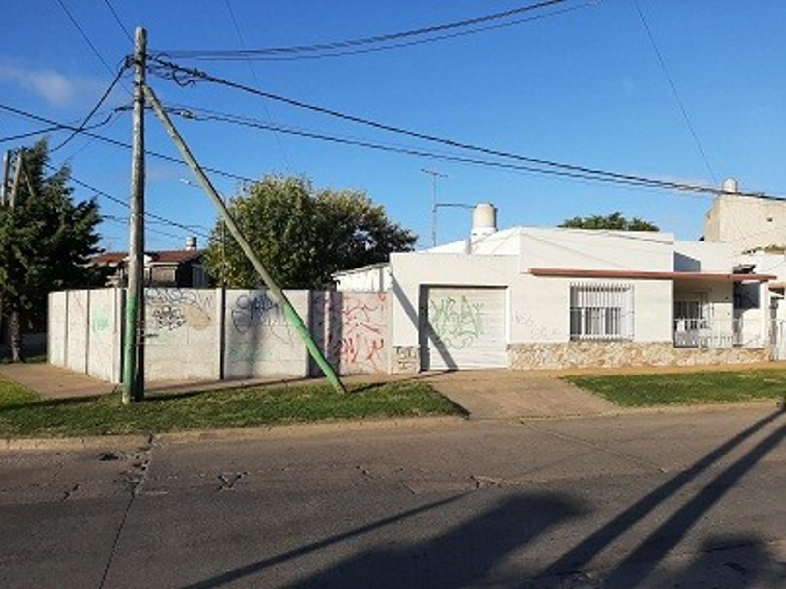 Excelente Propiedad en esquina, amplia y luminosa, muy cuidada.. — foto 2