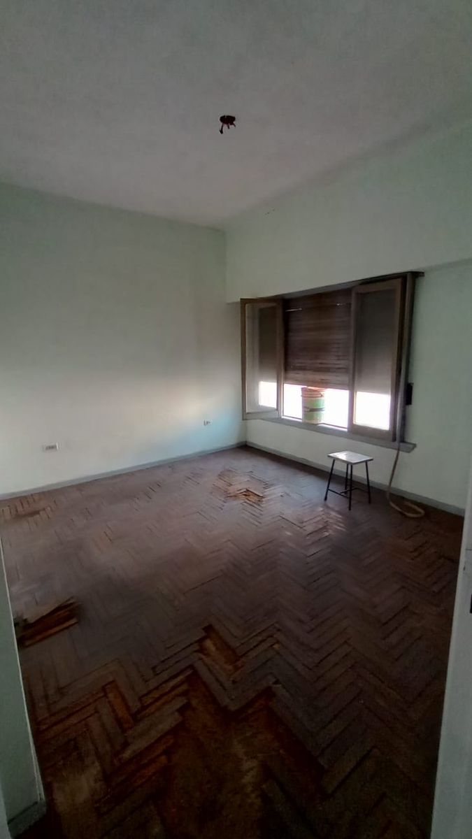 Departamento en PH 4 ambientes + patio + local a la calle en PB — foto 6