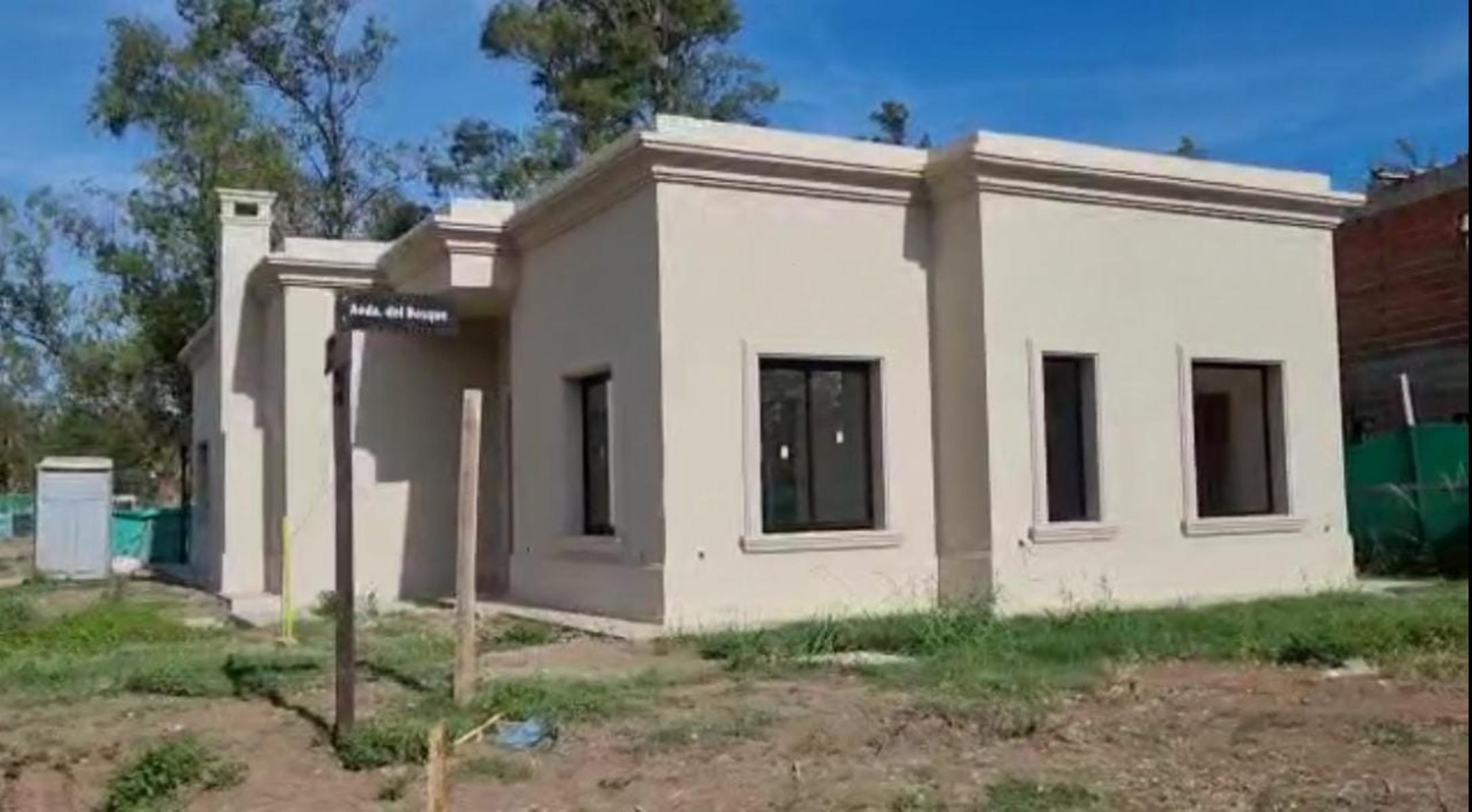 Excelente casa a estrenar 4 ambientes en Barrio Privado Álvarez del Bosque — foto 3