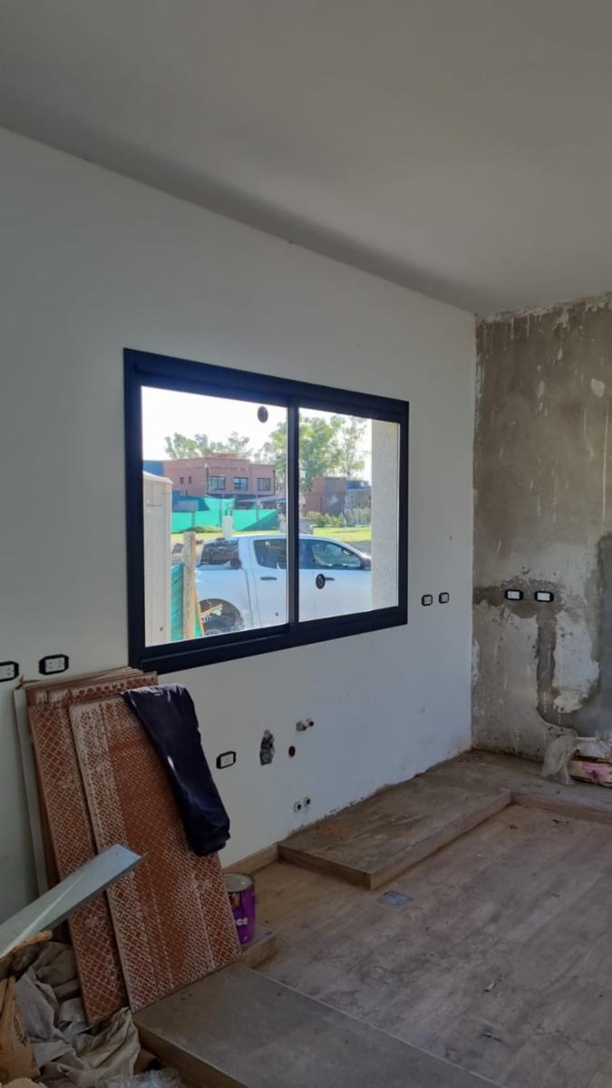 Excelente casa a estrenar 4 ambientes en Barrio Privado Álvarez del Bosque — foto 7