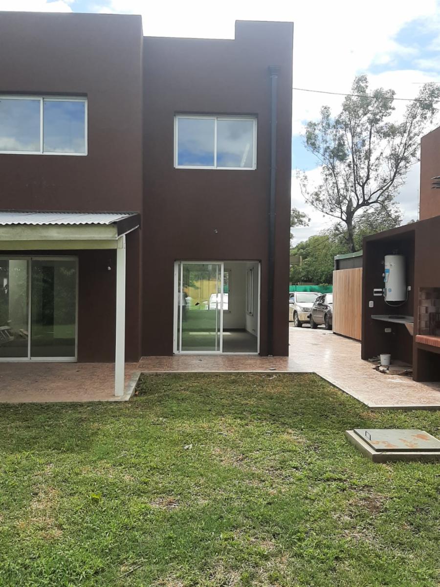 Perfecta casa a estrenar tipo tríplex de 4 ambientes en Barrio Privado Álvarez del Bosque — foto 15