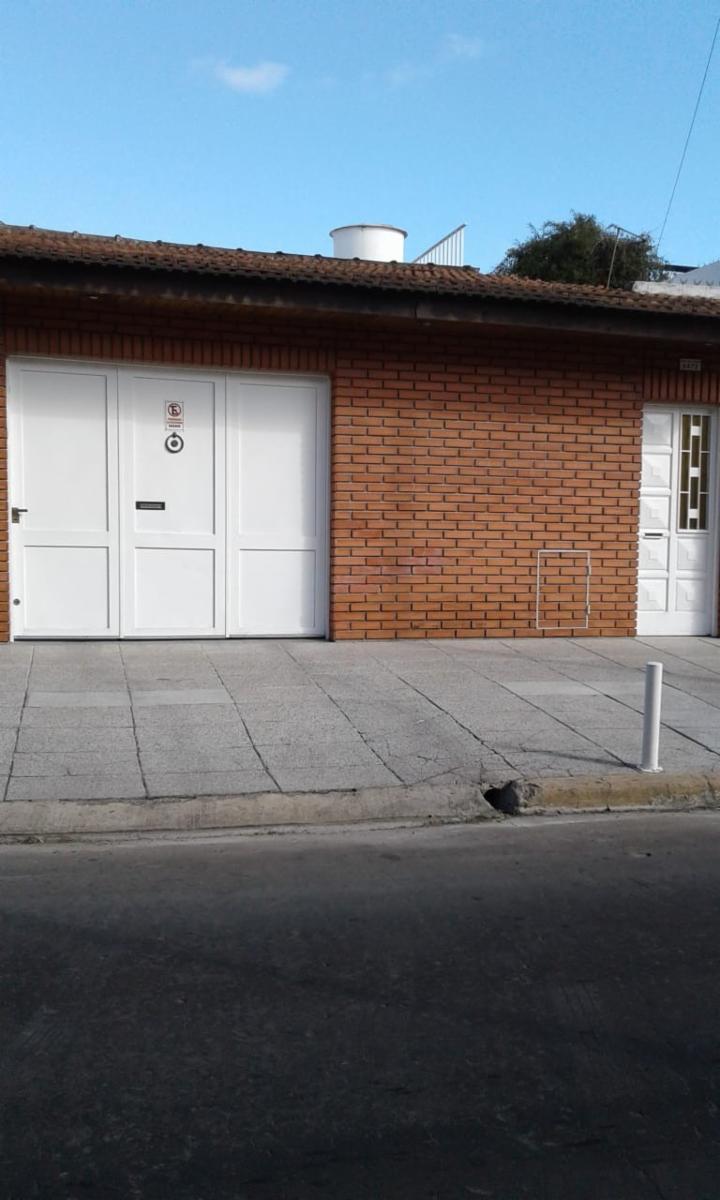 Excelente casa para dos familias