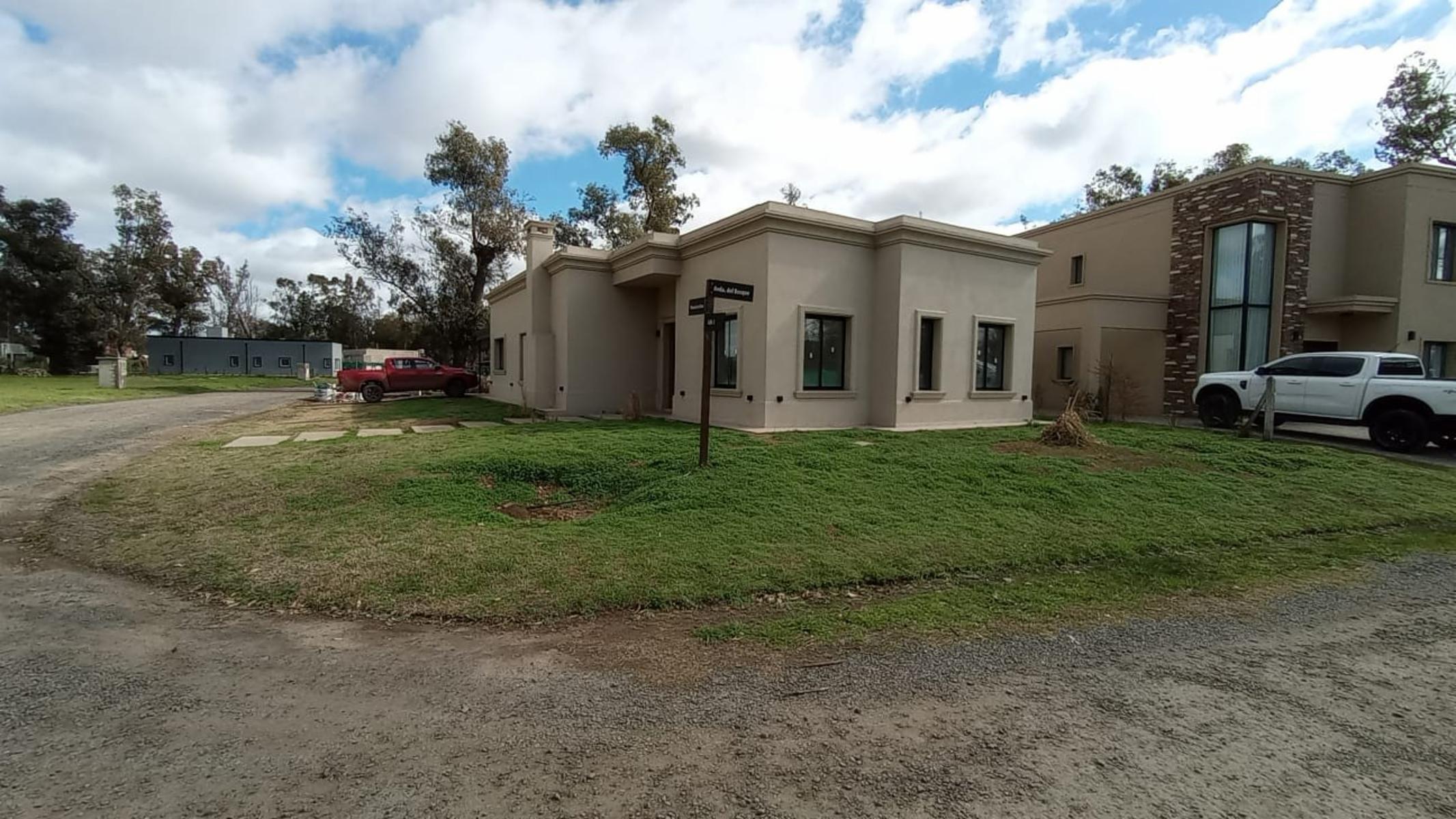 Casa en barrio cerrado Alvarez del Bosque — foto 11