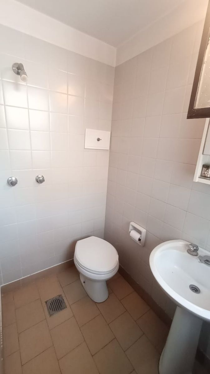 Casa con Cochera, Jardín y Fondo Libre en el Corazón de Ciudad Jardín — foto 3