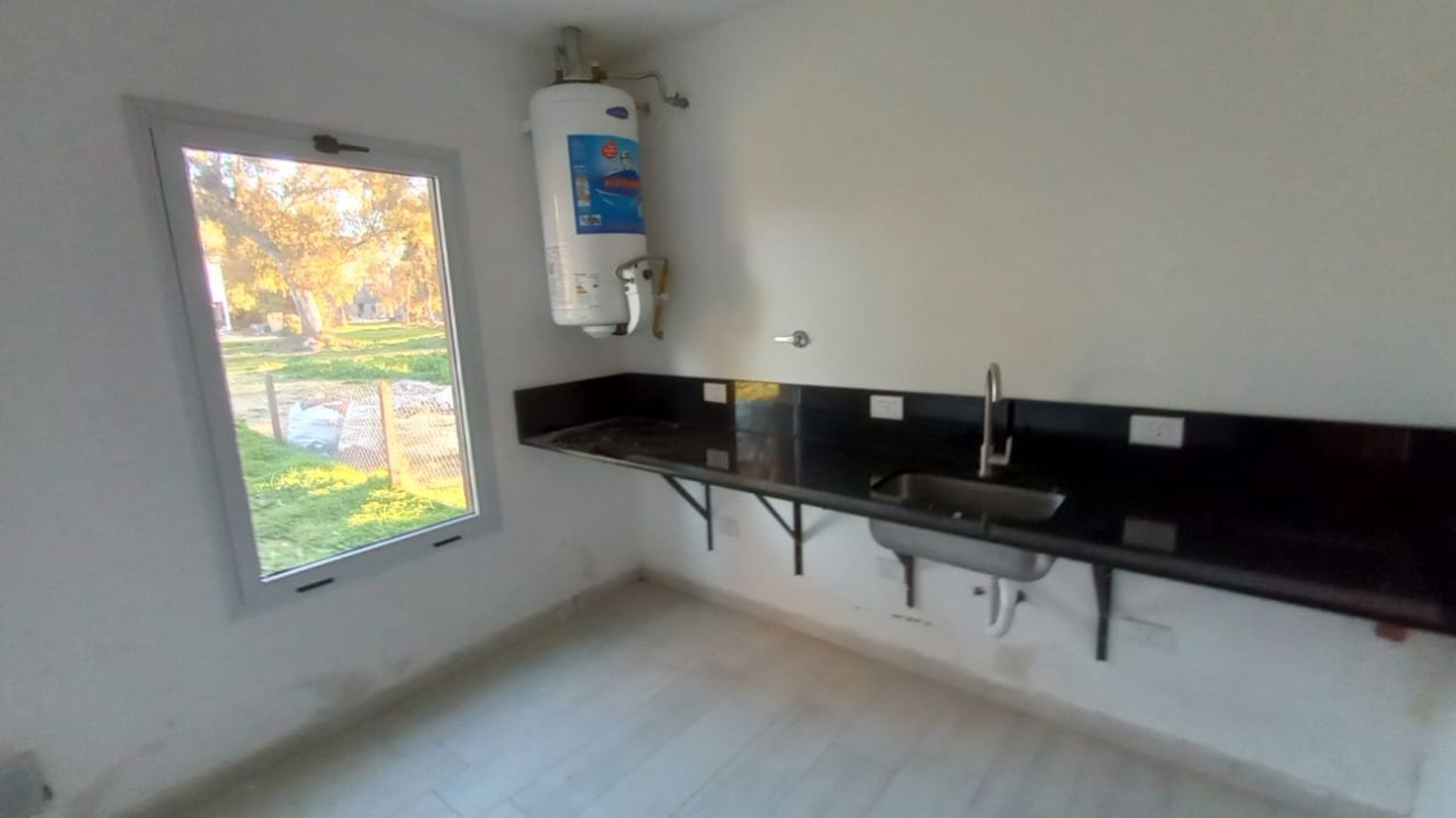 Espacios amplios, detalles únicos, vida tranquila. — foto 12