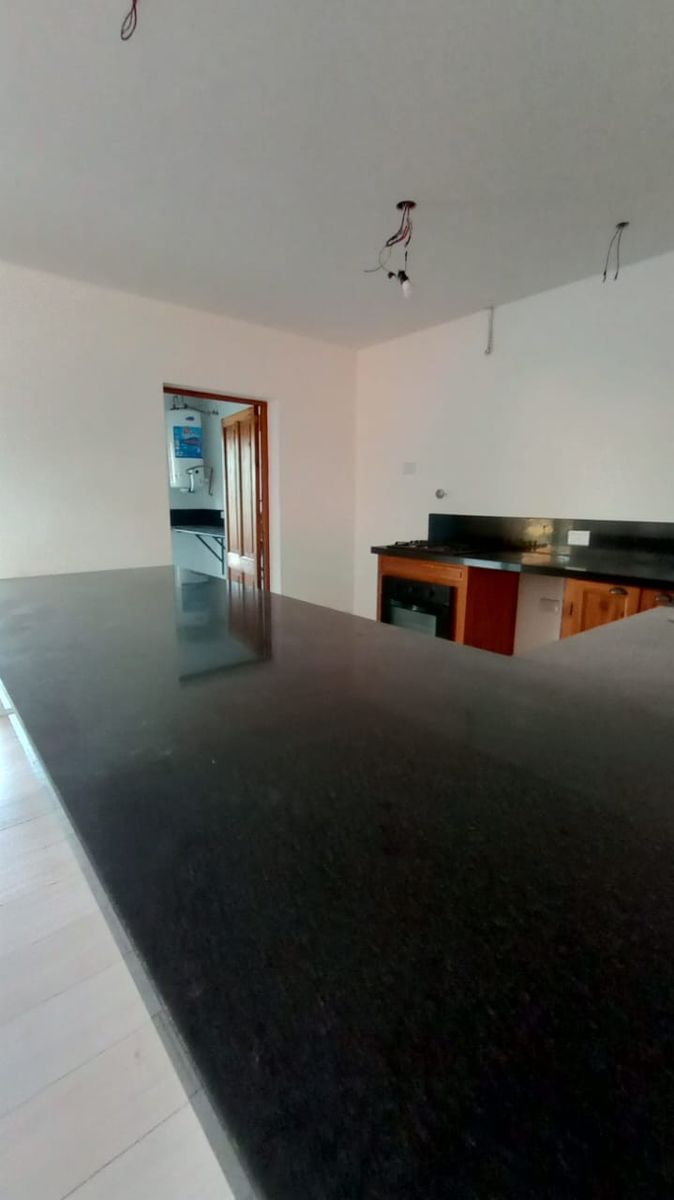 Espacios amplios, detalles únicos, vida tranquila. — foto 14
