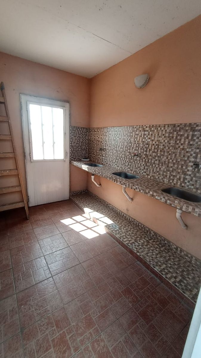 Luminoso Departamento de 2 Ambientes con Cochera y Baulera en El Palomar — foto 14