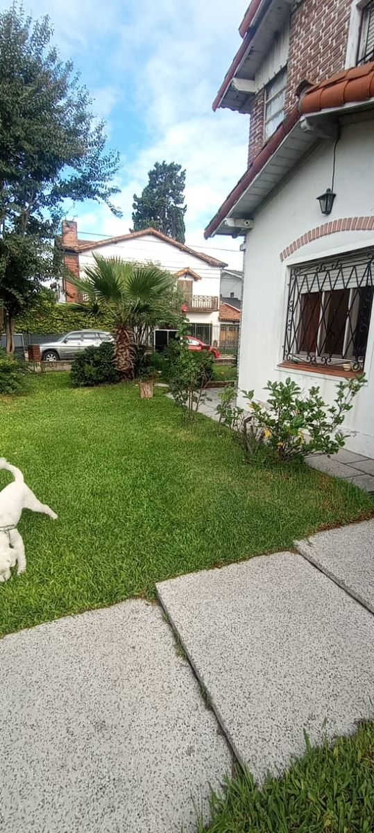 Propiedad en Esquina con Gran Parque y Potencial de Remodelación en Planta Baja — foto 4