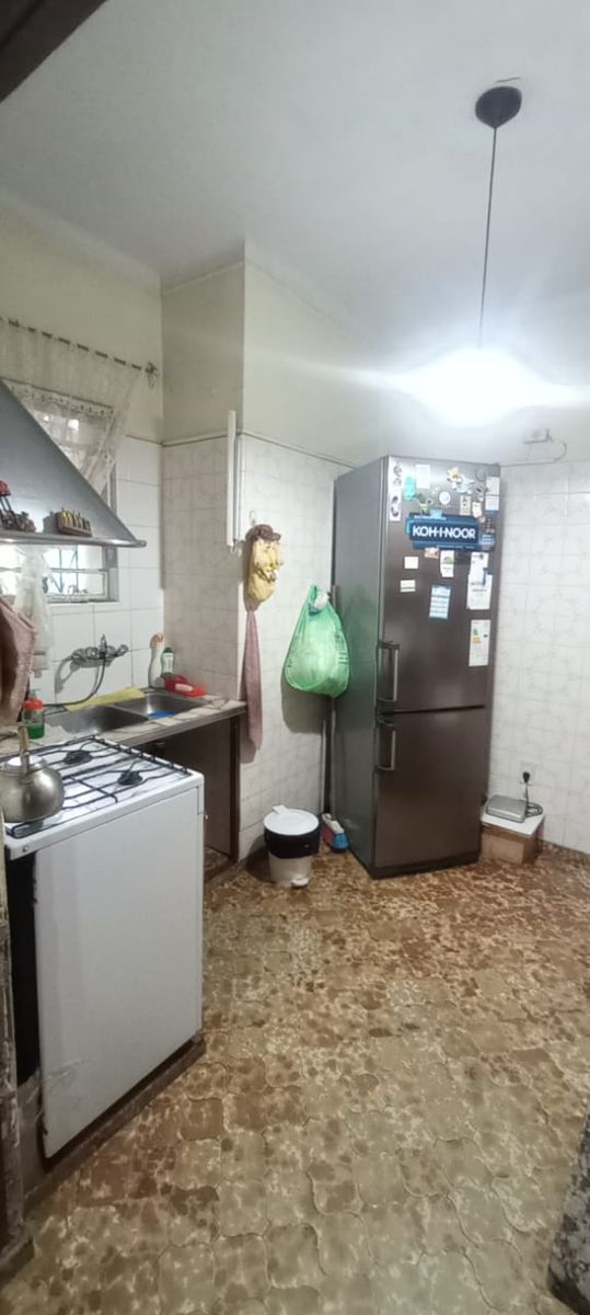 Propiedad en Esquina con Gran Parque y Potencial de Remodelación en Planta Baja — foto 13