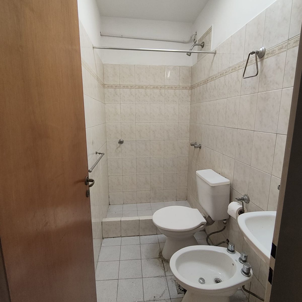 Venta o Alquiler: Departamento de 2 Ambientes en Morón - Sin Expensas - 2
