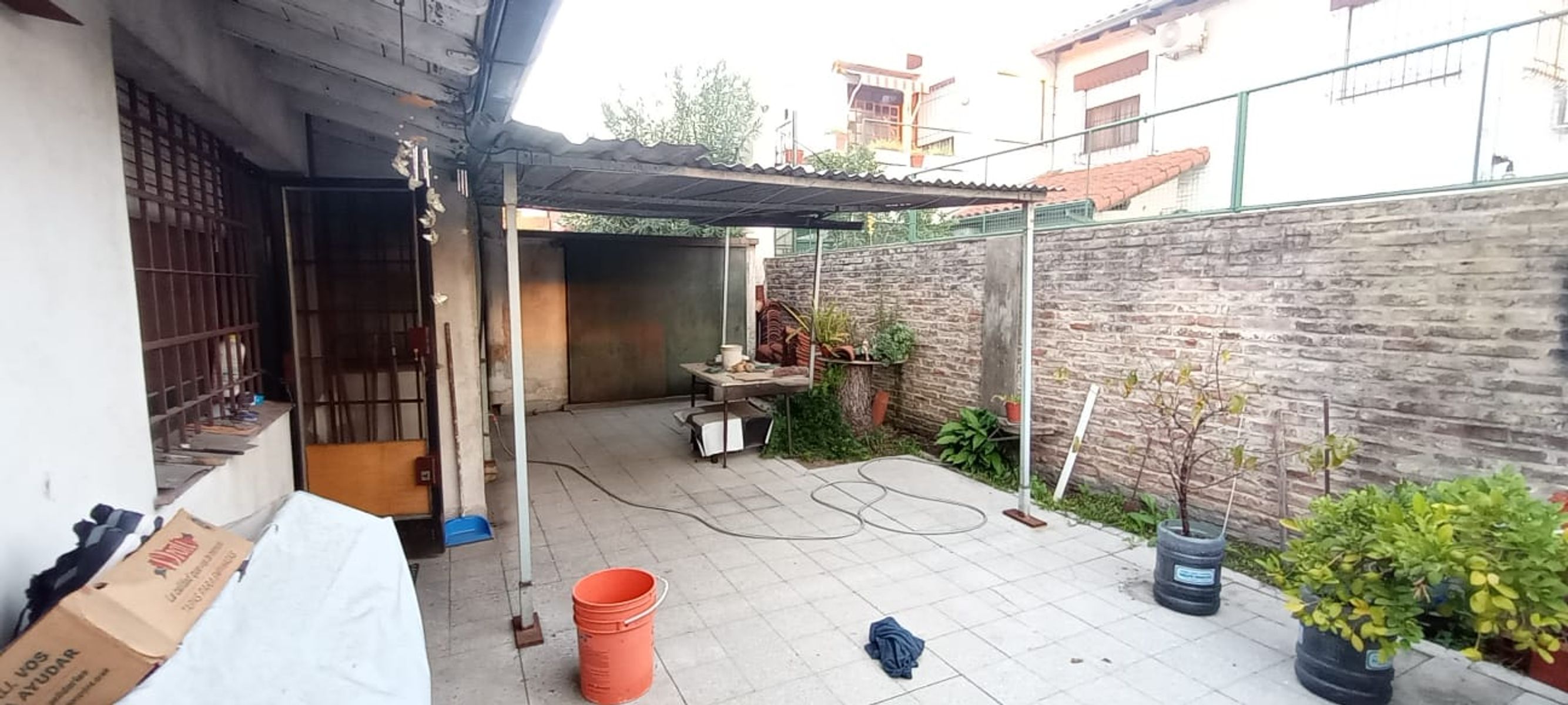 Chalet de Cuatro Ambientes Apta Crédito con Cochera Doble - 9