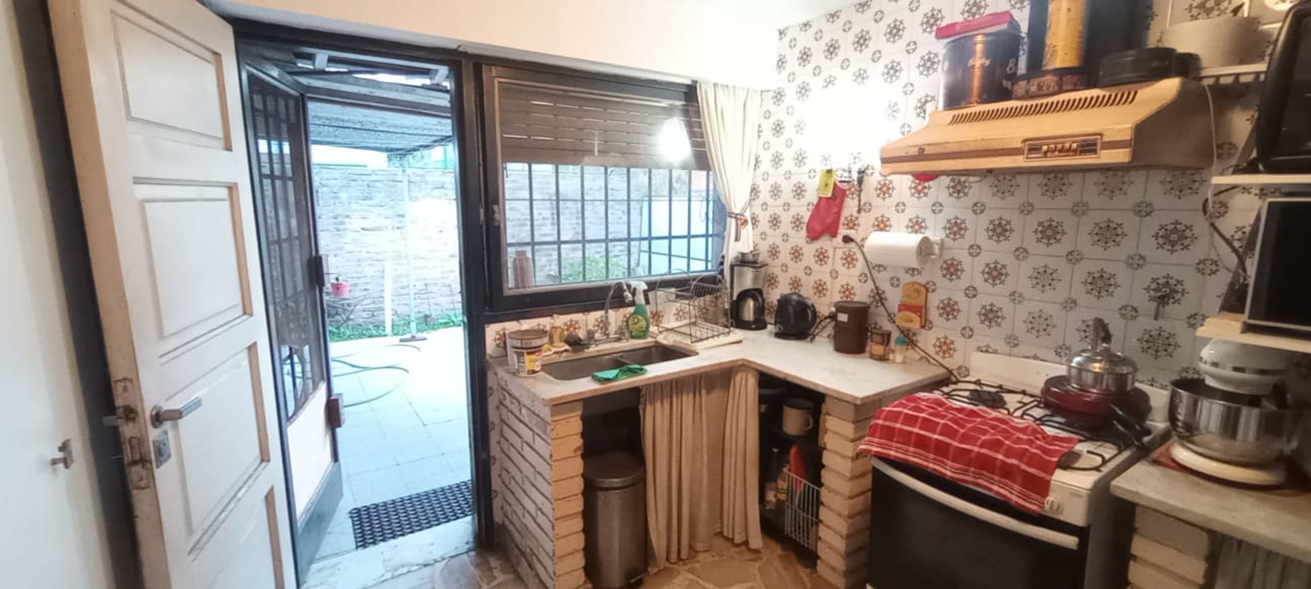 Chalet de Cuatro Ambientes Apta Crédito con Cochera Doble - 10
