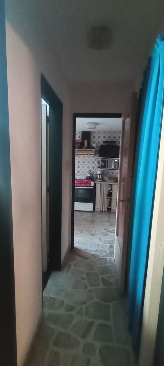 Chalet de Cuatro Ambientes Apta Crédito con Cochera Doble - 17
