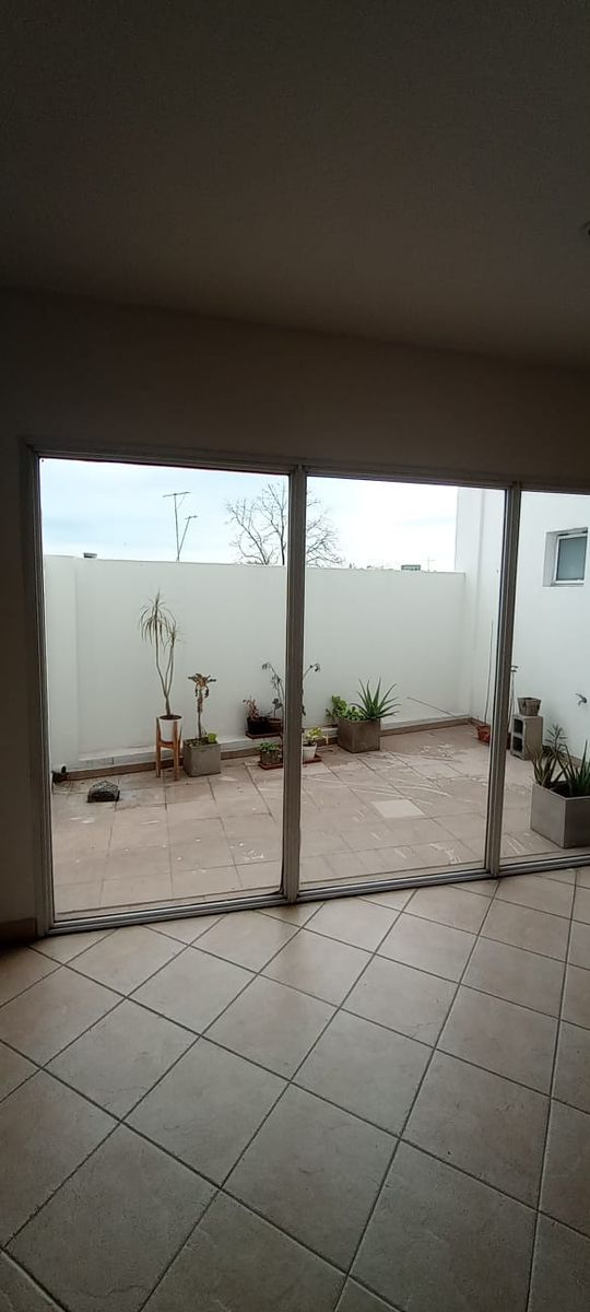 Alquiler de hermoso y luminoso departamento de 2 ambientes al frente en Ciudad Jardín - 14