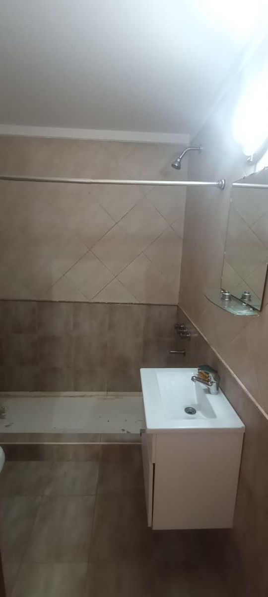 Alquiler de hermoso y luminoso departamento de 2 ambientes al frente en Ciudad Jardín - 20