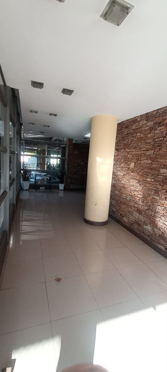 Venta de excelente departamento de 2 ambientes con cochera y vista panorámica frente a la estación de Martín Coronado - 15