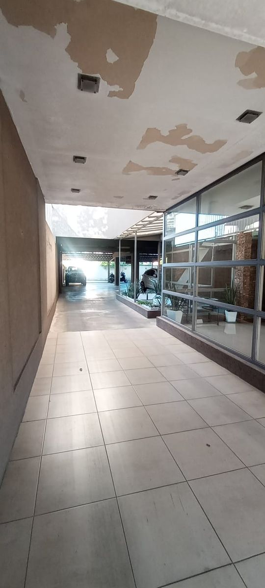 Venta de excelente departamento de 2 ambientes con cochera y vista panorámica frente a la estación de Martín Coronado - 16