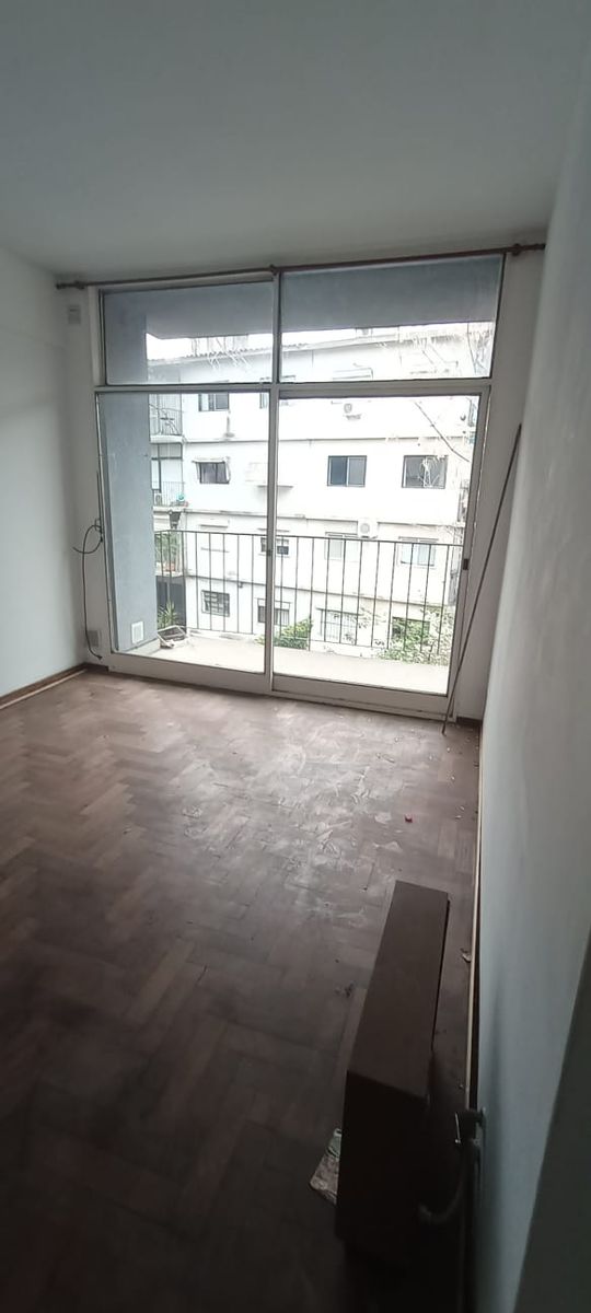 Venta de luminoso departamento de 3 ambientes al contrafrente en excelente ubicación de Ciudad Jardín - 13