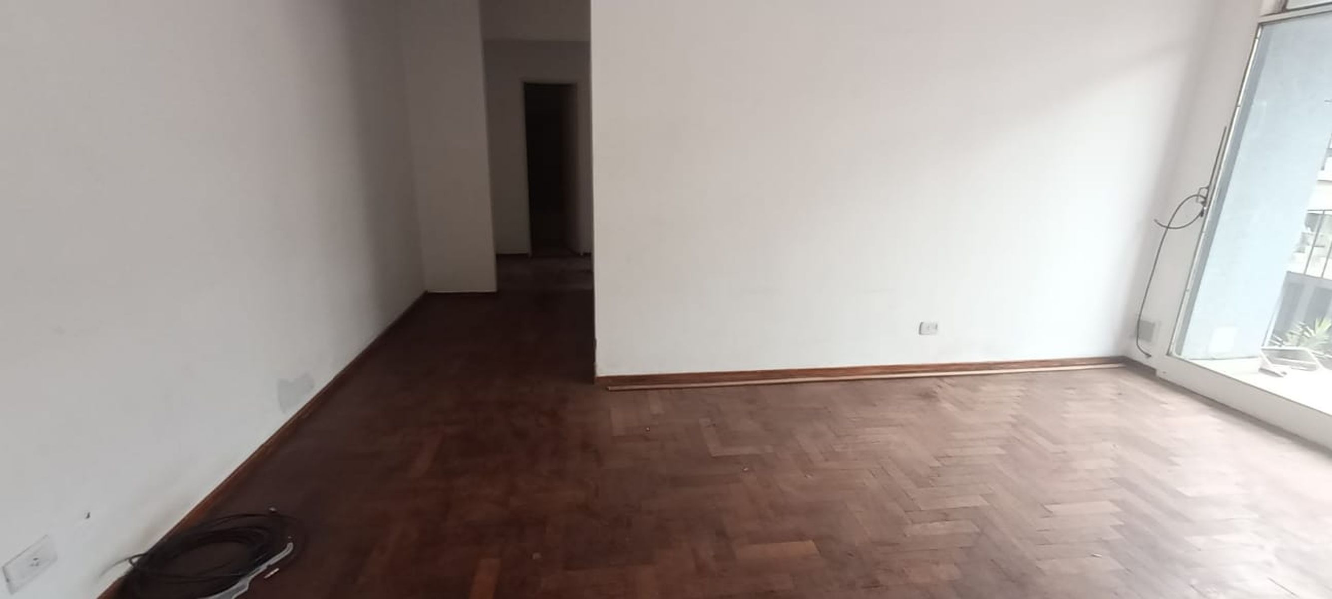 Venta de luminoso departamento de 3 ambientes al contrafrente en excelente ubicación de Ciudad Jardín - 15