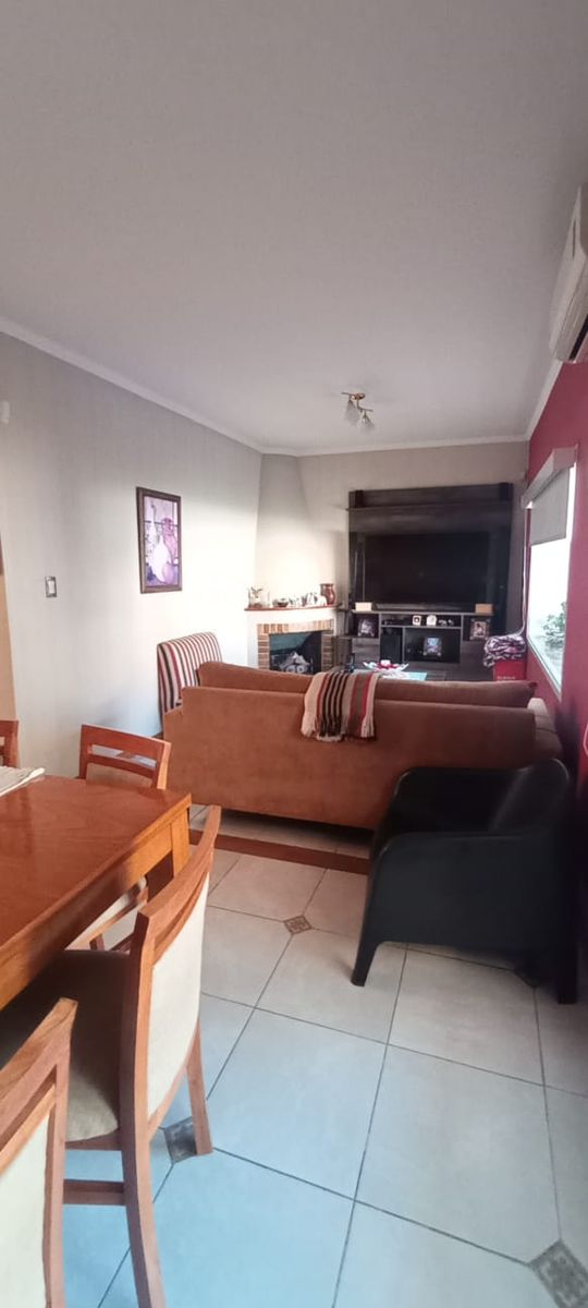 Venta de excelente casa de categoría con 4 dormitorios, piscina, quincho y cochera doble - Apta crédito - Santos Dumont al 2200 - 12
