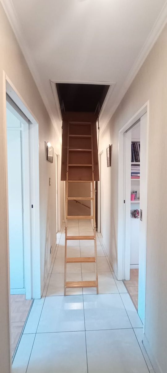 Venta de excelente casa de categoría con 4 dormitorios, piscina, quincho y cochera doble - Apta crédito - Santos Dumont al 2200 - 22