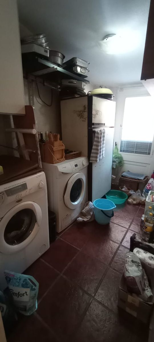 Venta de excelente casa de categoría con 4 dormitorios, piscina, quincho y cochera doble - Apta crédito - Santos Dumont al 2200 - 23