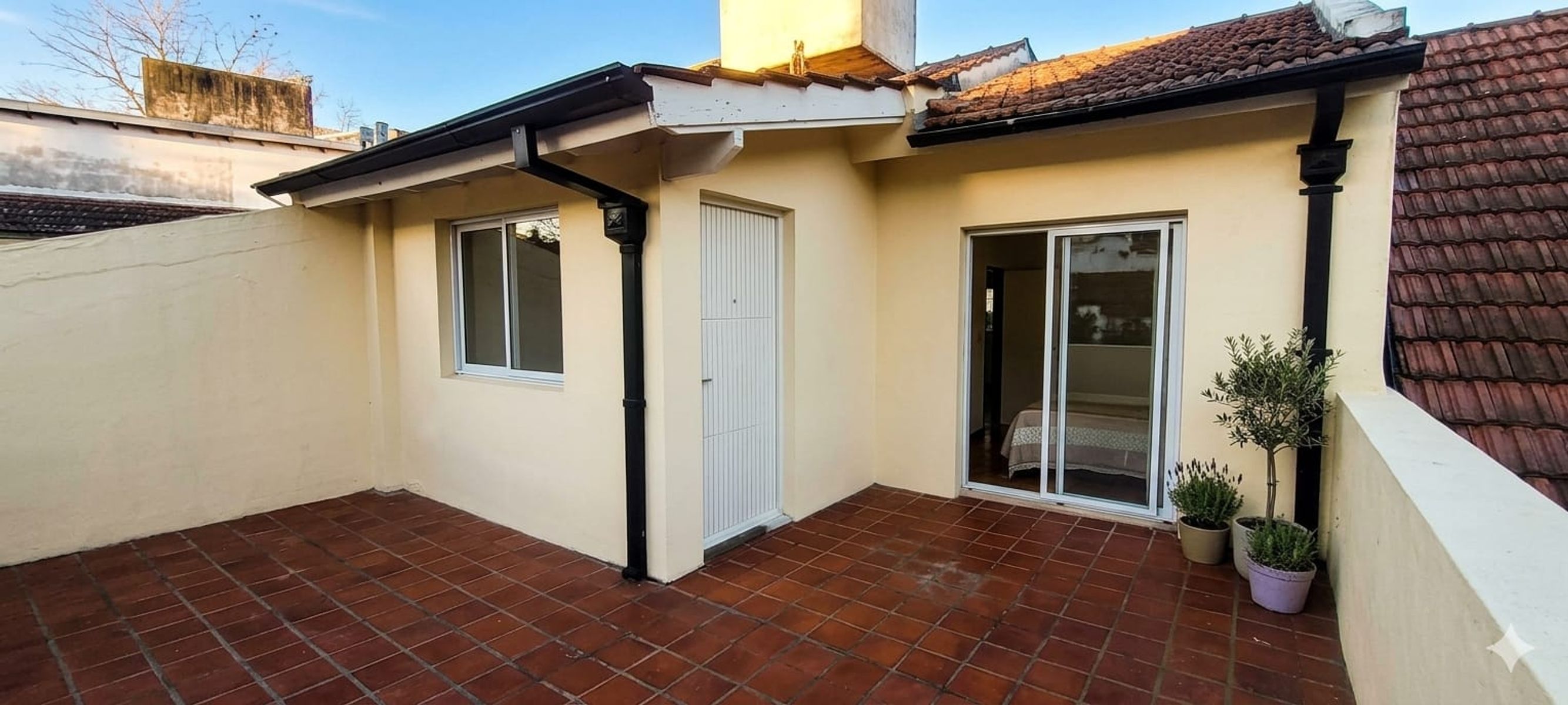 Excelente duplex, único por su ubicación y amplio como pocos. — foto 11