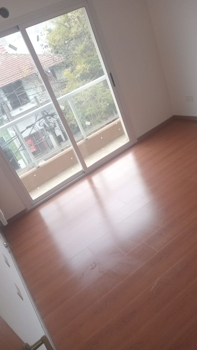 Venta de departamento de 2 ambientes a estrenar en semipiso al frente - 2
