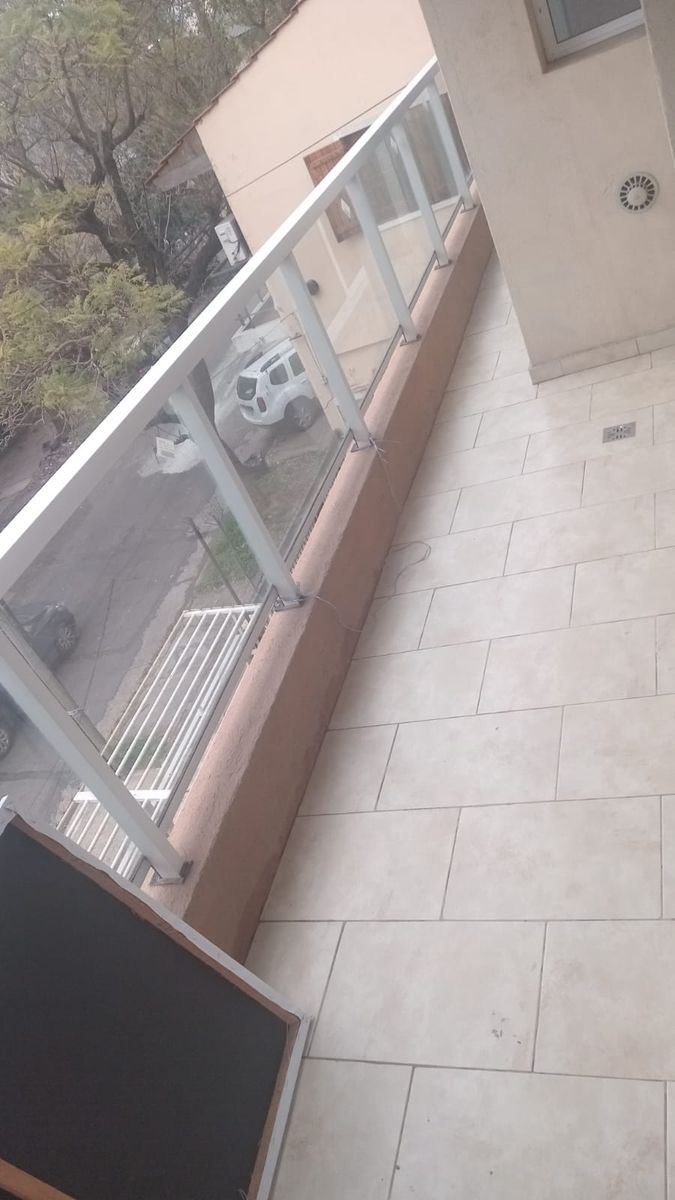 Venta de departamento de 2 ambientes a estrenar en semipiso al frente - 3