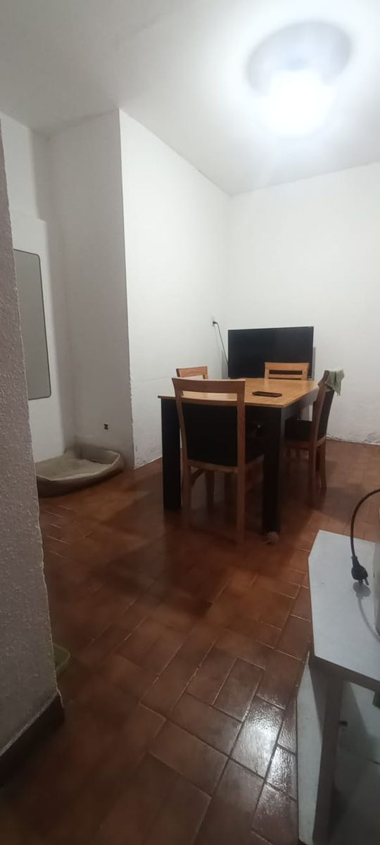 Venta de funcional casa con terraza libre, patio y escritorio - 2