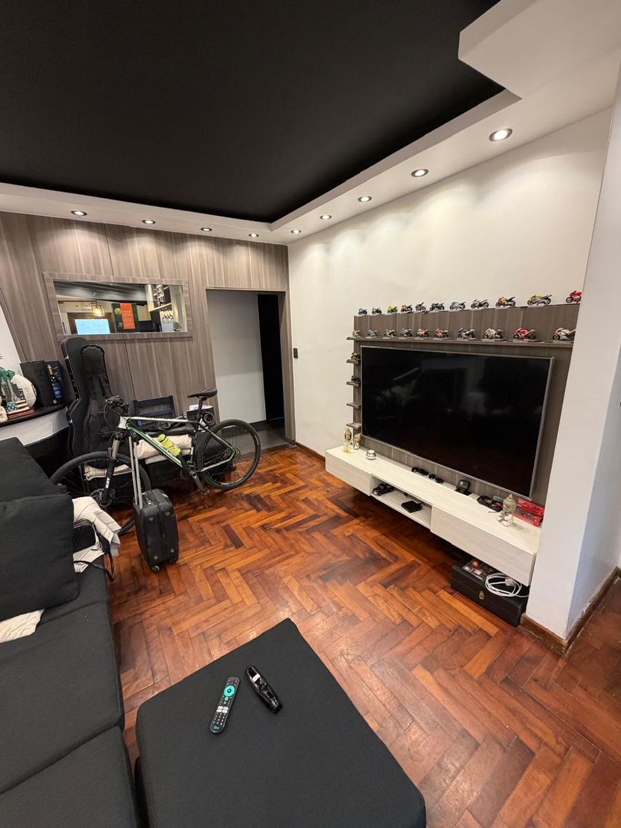 Venta de chalet reciclado a nuevo de 3 ambientes con quincho cerrado, patio y cochera - Boulevard San Martín al 2500 - 2