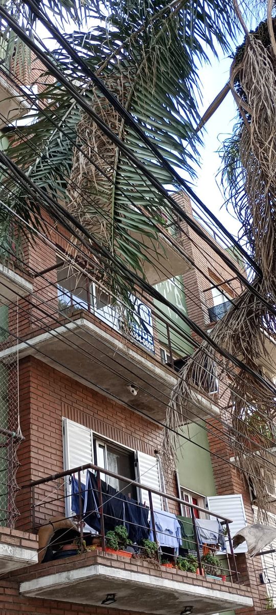 Venta de departamento al frente con cochera en ubicación estratégica - 9