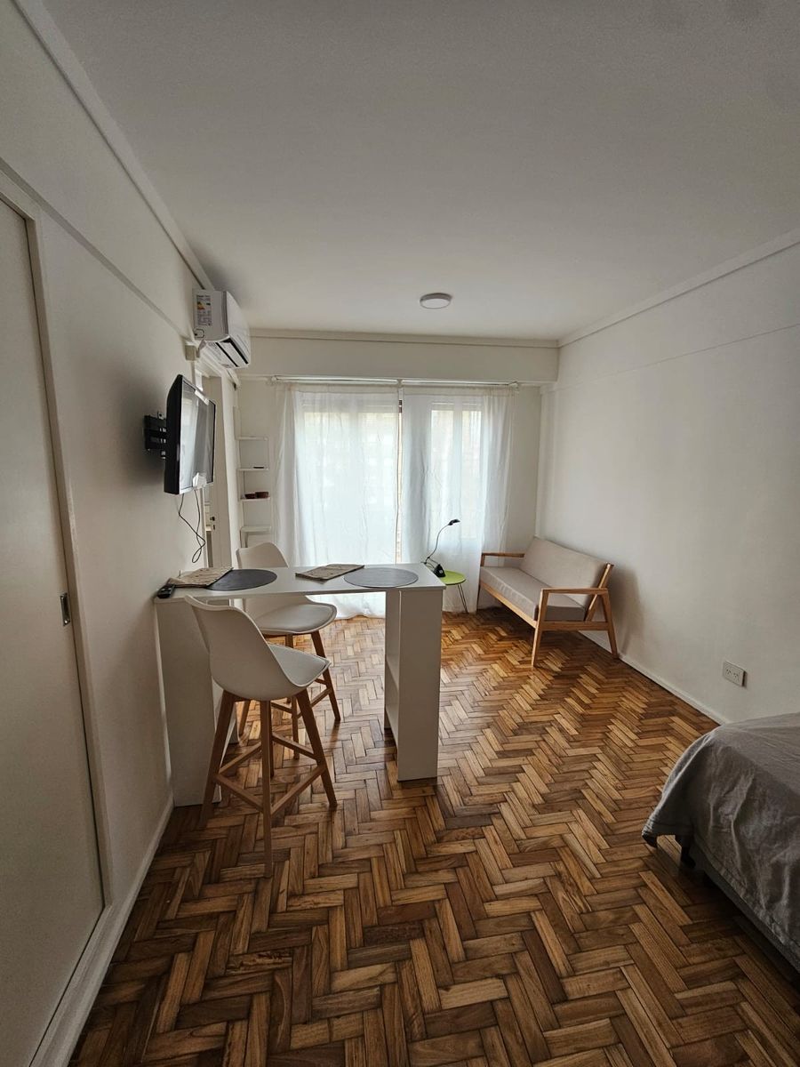 1 Ambiente - Santa Fe 2500 - Recoleta