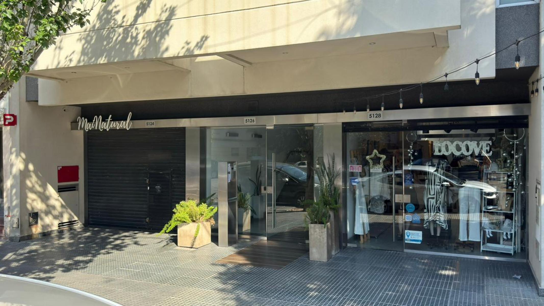 LOCAL EN ALQUILER CON PATIO - 1